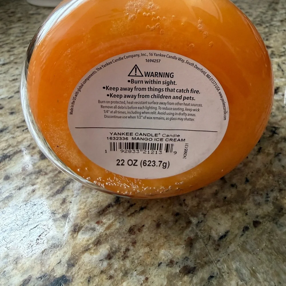 Yankee Candle Mango Ice Cream Scented Jar - Picture 2 of 4
